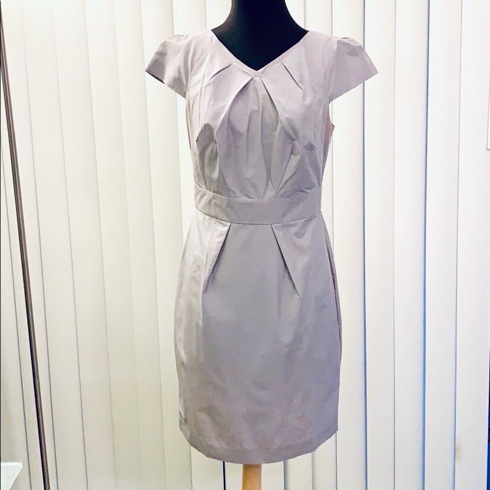 Banana Republic Gray Cap Sleeve Sheath Dress.